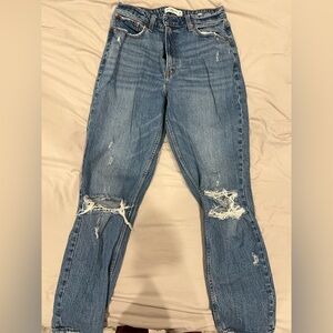 Abecrombie Mom High Rise Ripped Jean